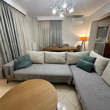 Mandalena Luxury Larissa Apartment Exterior foto