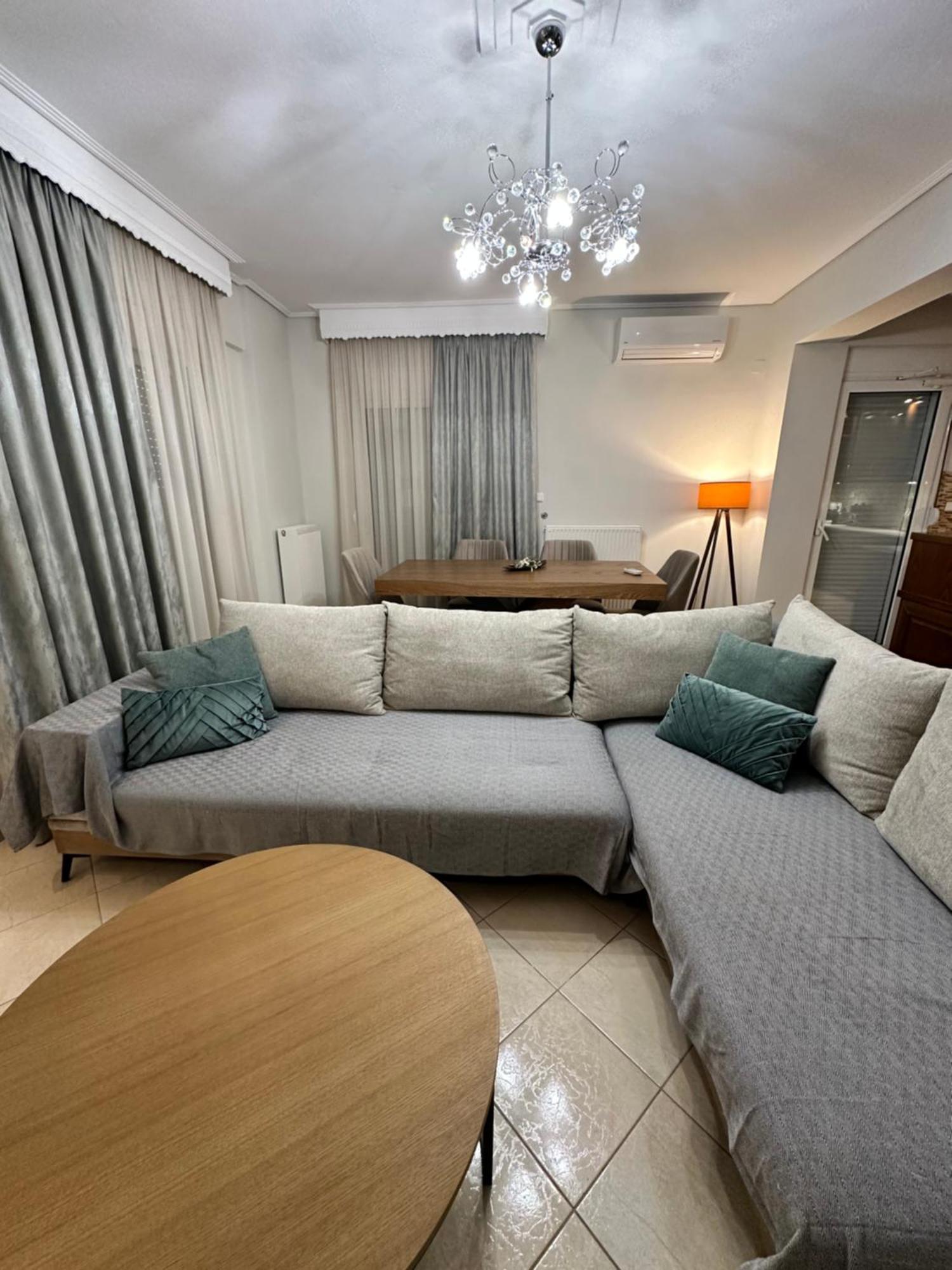 Mandalena Luxury Larissa Apartment Exterior foto